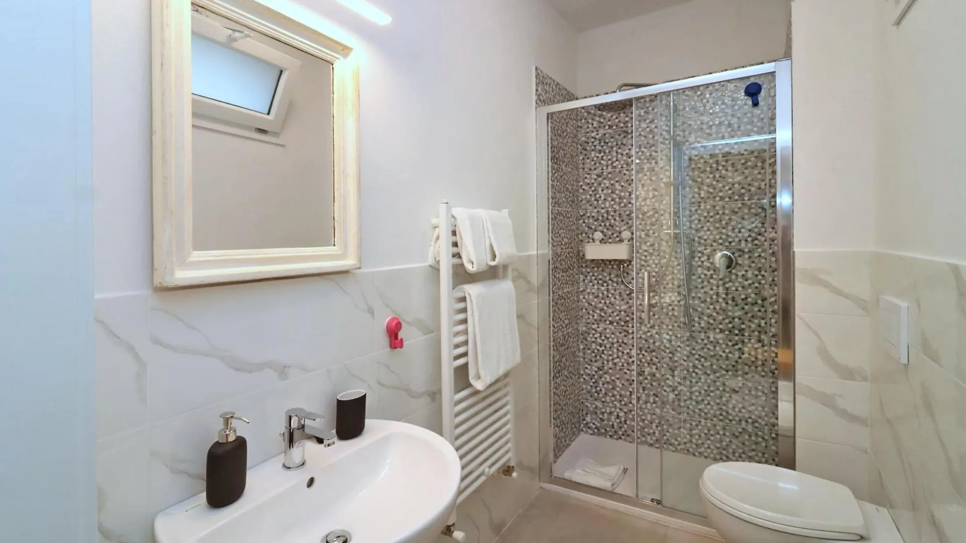 Apartment Suite Rose Florence